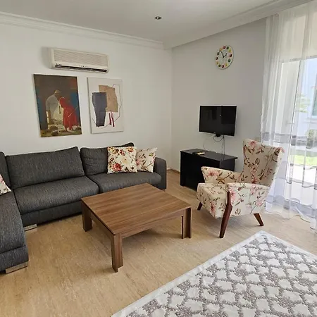 Atalos Apart In The Center With Pool And Wi-fi Apartment Kemer