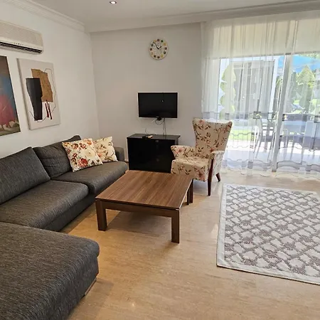 Atalos Apart In The Center With Pool And Wi-fi *