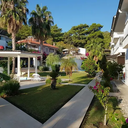 Atalos Apart In The Center With Pool And Wi-fi Apartment