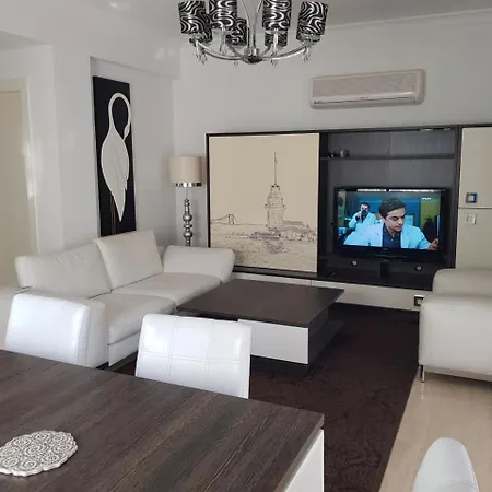 Atalos Apart In The Center With Pool And Wi-fi Kemer