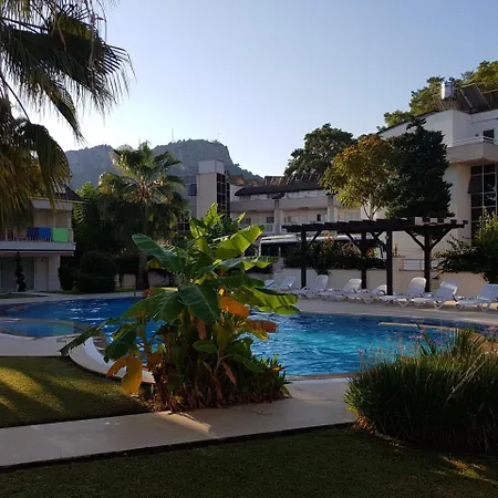 Atalos Apart In The Center With Pool And Wi-fi *