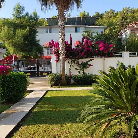 Atalos Apart In The Center With Pool And Wi-fi *