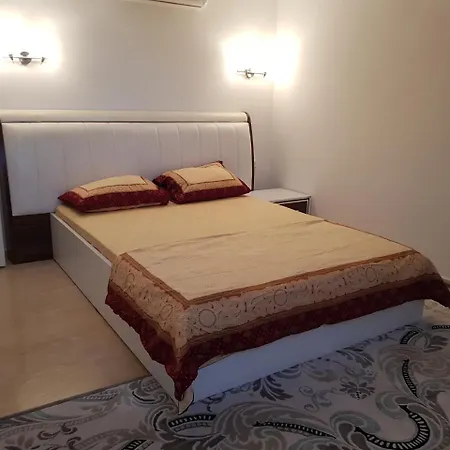 Atalos Apart In The Center With Pool And Wi-fi